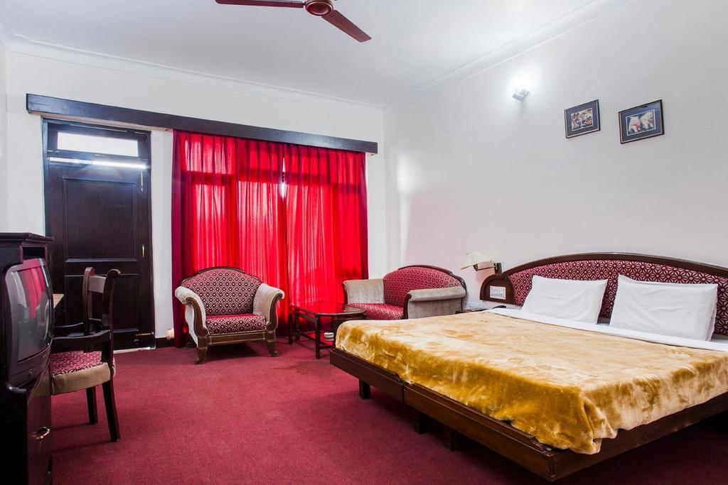 Krishna Orchard Resort Mukteshwar Buitenkant foto